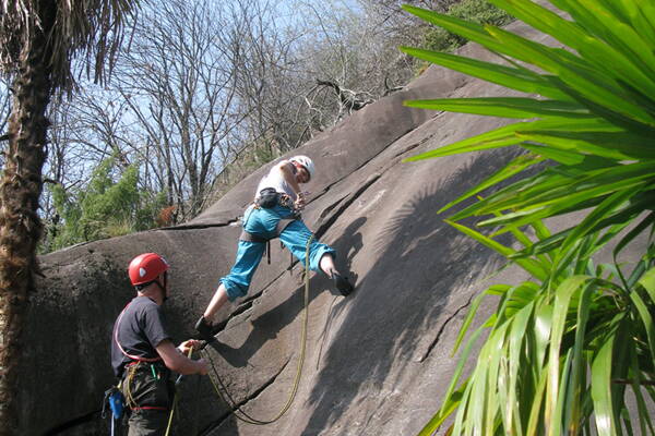 Ponte Brolla, Maggiatal Outdoor-Kletterkurse – Kletterschule YOYO Ponte Brolla, Maggiatal Outdoor-Kletterkurse – Kletterschule YOYO